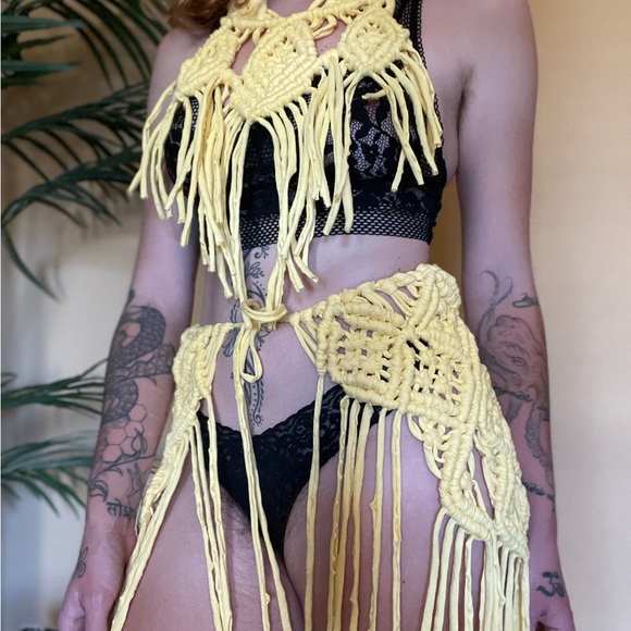 Handmade Macrame Poncho Set - Picture 5 of 5